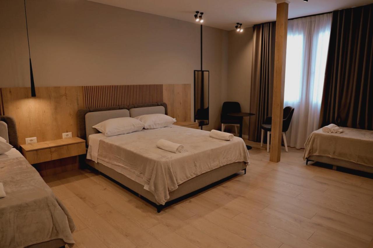 Sol Hotel Shkodër 外观 照片